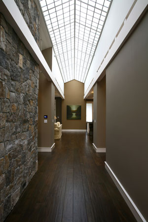 Alexander Valley Residence, hallway