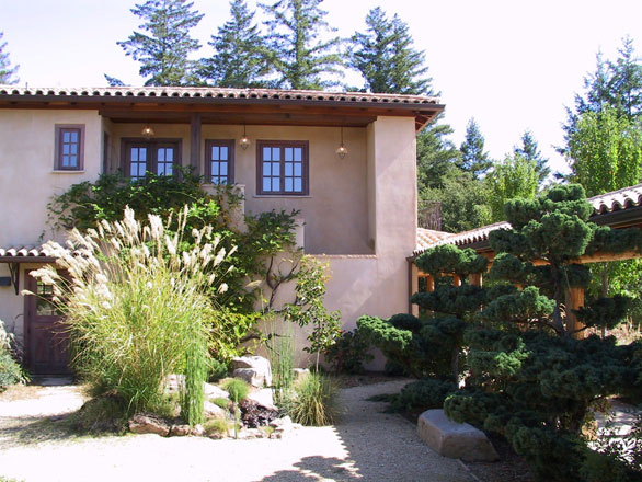 Dry Creek Courtyard